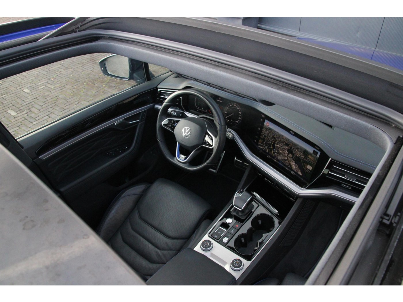 Volkswagen Touareg R 4Motion — foto 41 van 64
