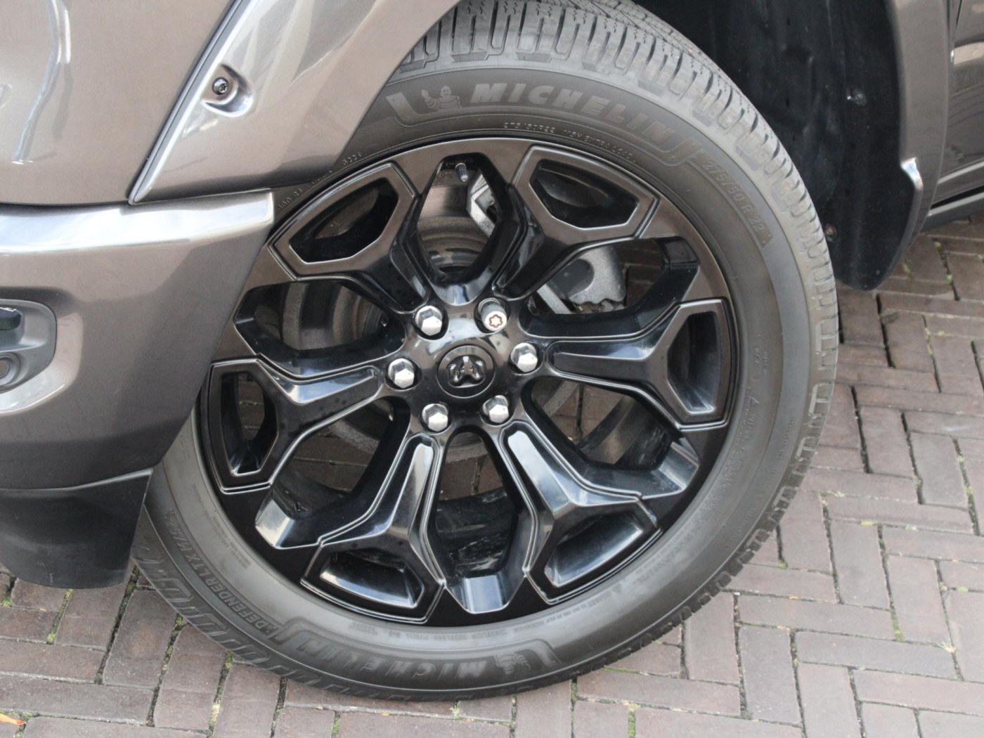 Dodge Ram 1500 5.7 V8 Crew Cab Limited Night Edition — foto 8 van 78