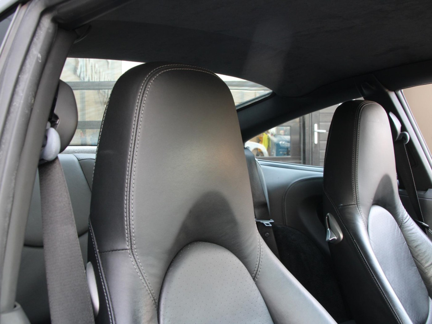 Porsche 911 3.8 Carrera S (997) 355pk — foto 40 van 43