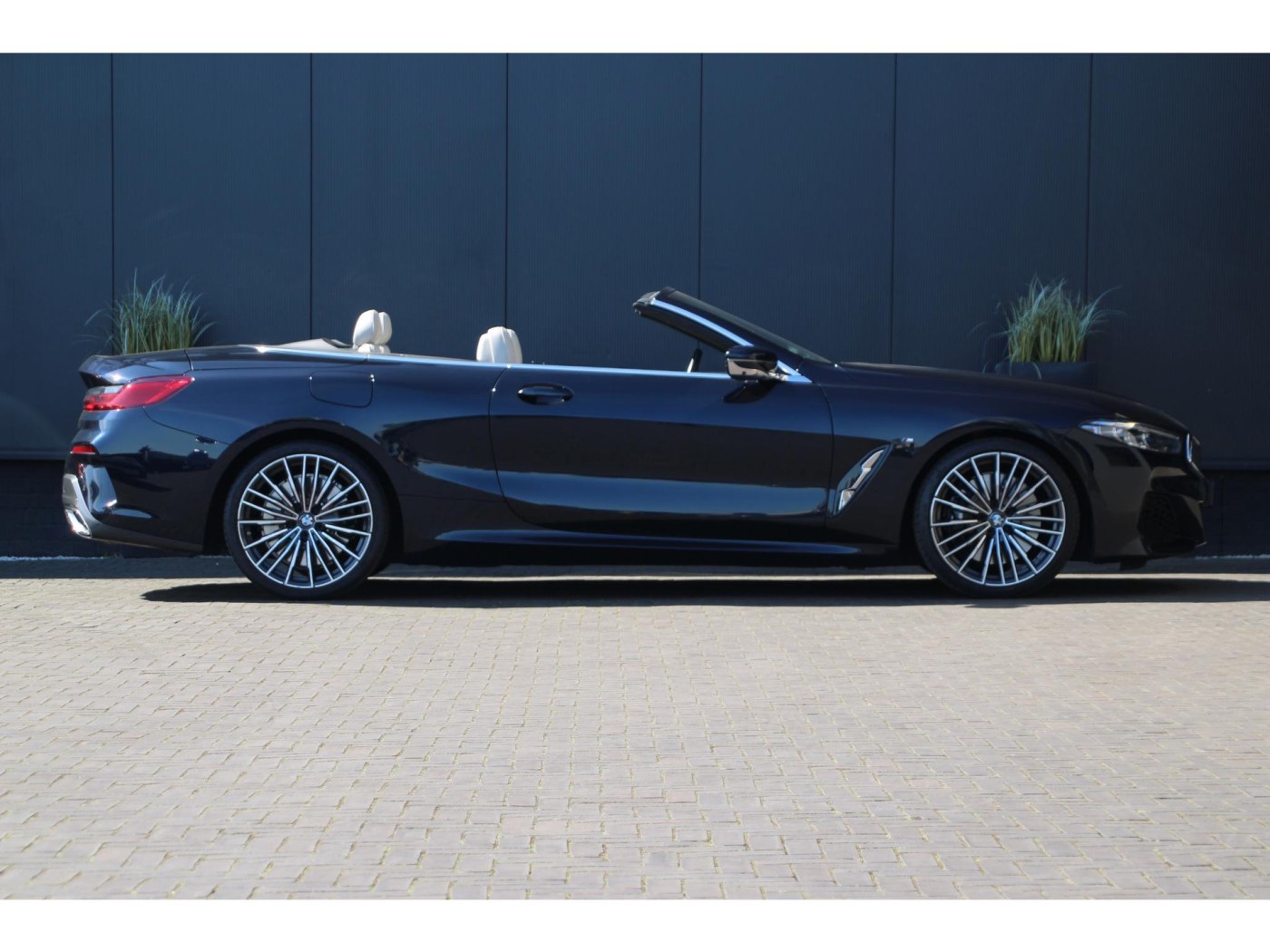 BMW 8-serie 840i M-Sport — foto 31 van 51