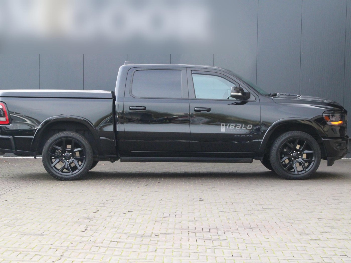 Dodge Ram 1500 5.7 V8 4x4 Crew Cab Laramie G/T — foto 38 van 56