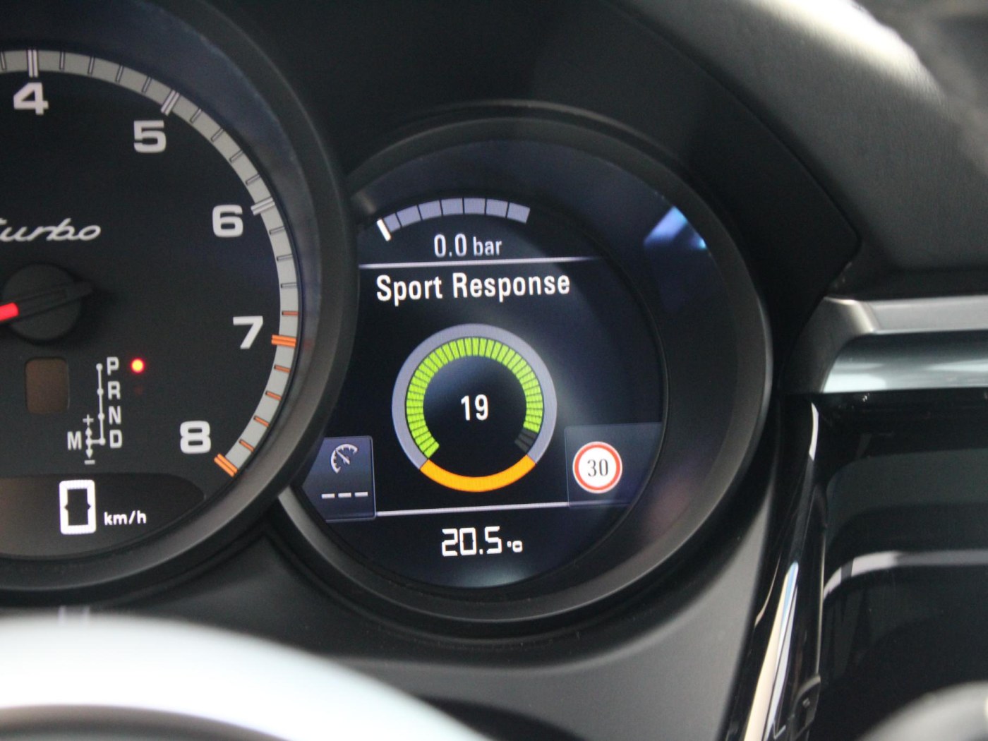 Porsche Macan 2.9 Turbo — foto 26 van 73