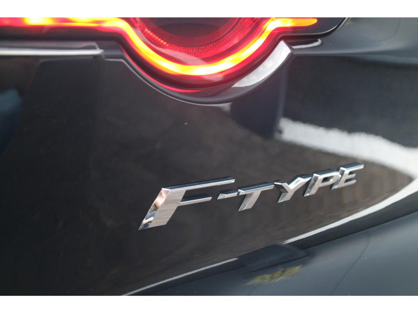 Jaguar F-Type P340 R-Dynamic | NL-auto | Drive pack | 20 inch | — foto 31 van 50