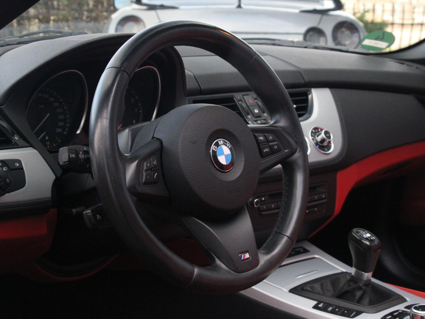 BMW Z4 Roadster sDrive28i High Executive — foto 13 van 34