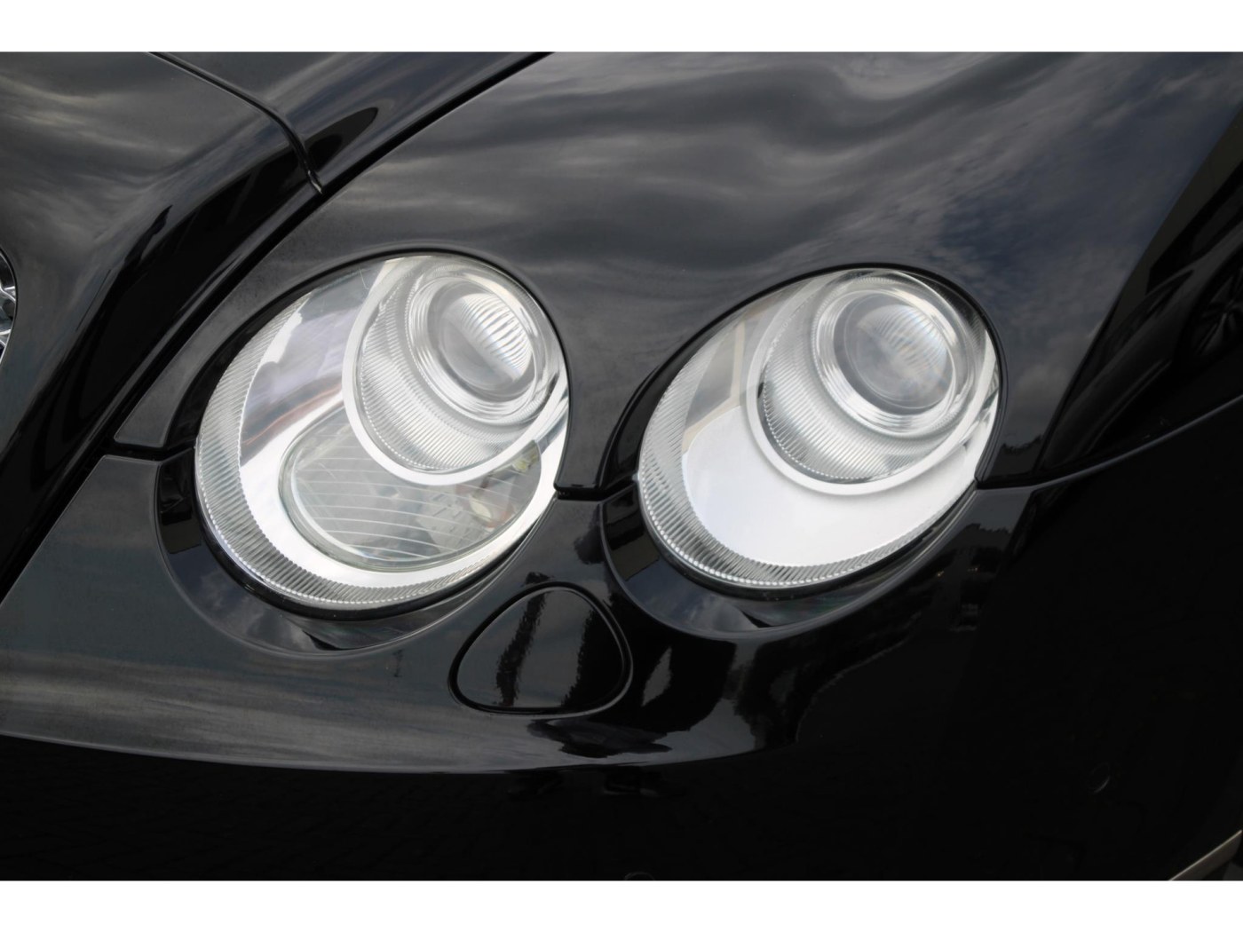 Bentley Continental Flying Spur W12 560pk — foto 38 van 44