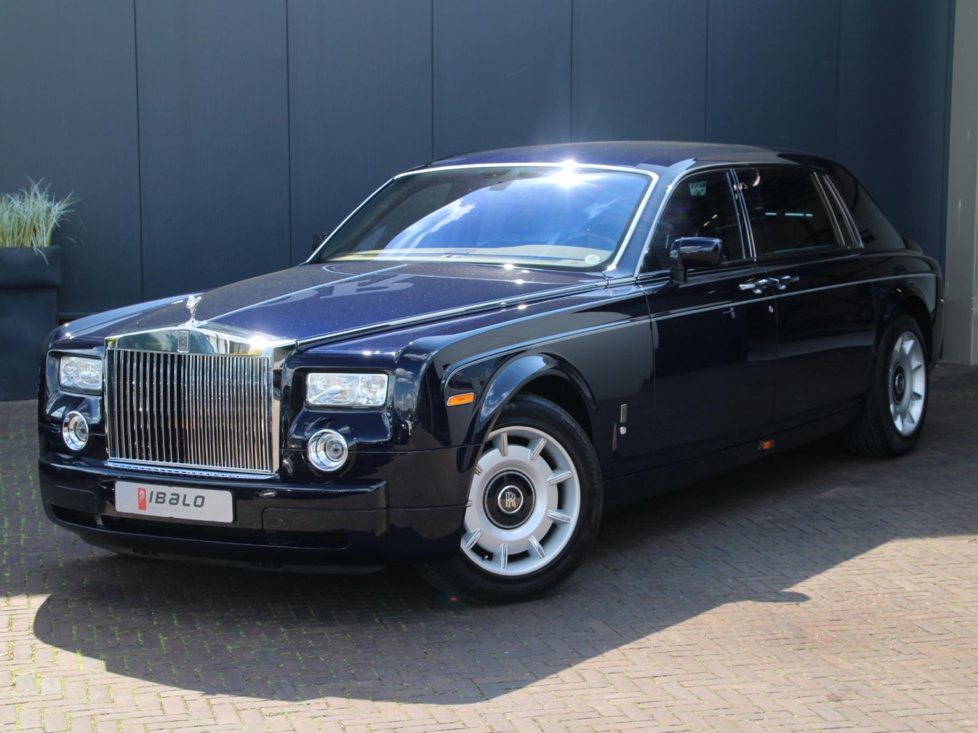 Rolls-Royce Phantom VII 6.75 EWB — foto 13 van 102