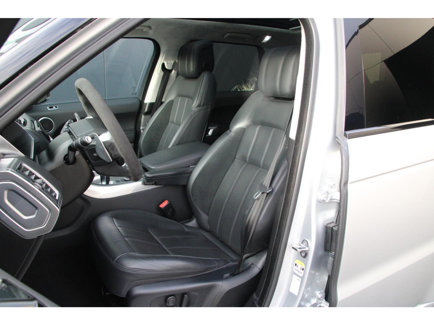 Land Rover Range Rover Sport 3.0 P400 HST — foto 4 van 72