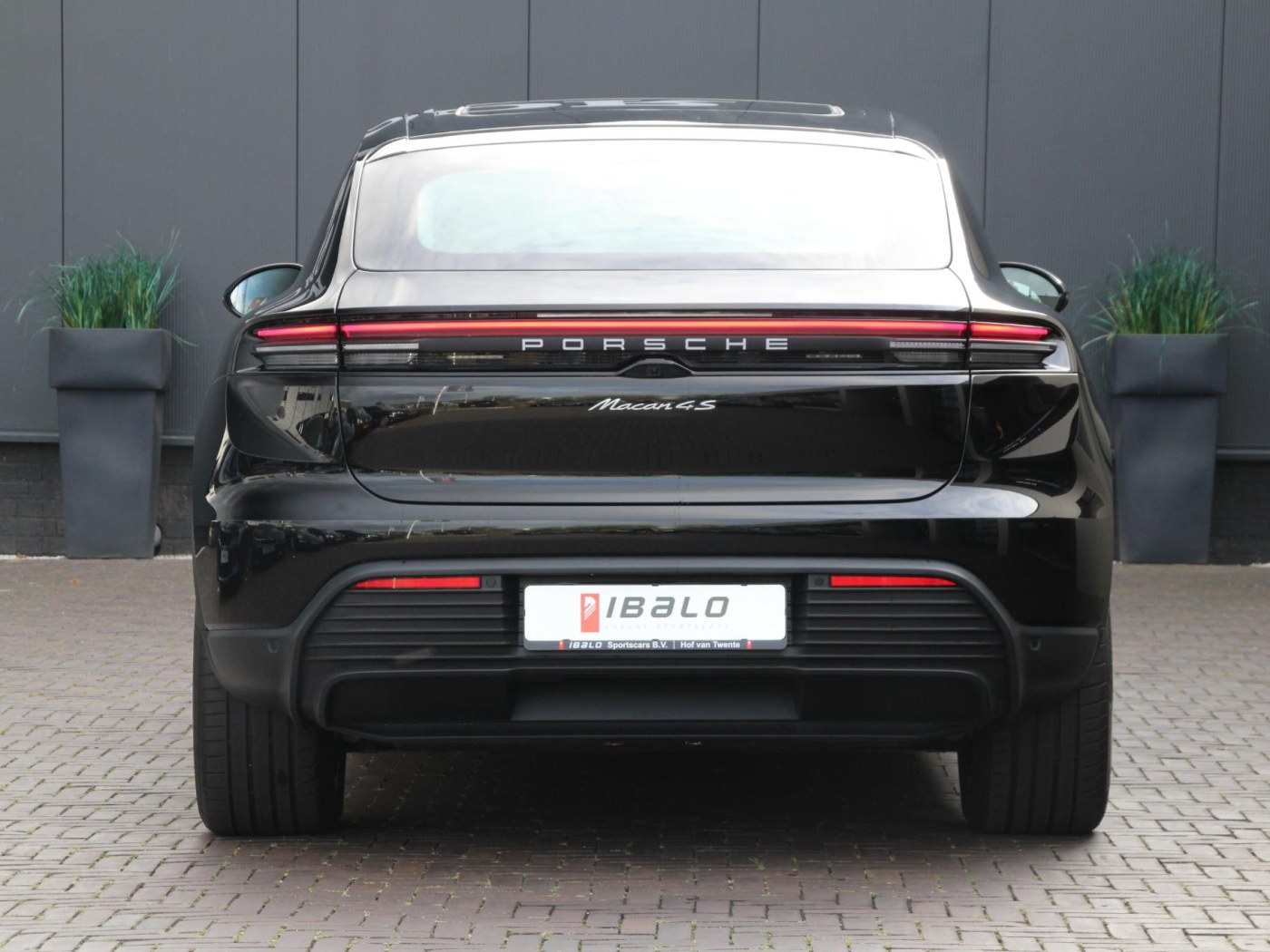 Porsche Macan 4 S 100 kWh — foto 13 van 50