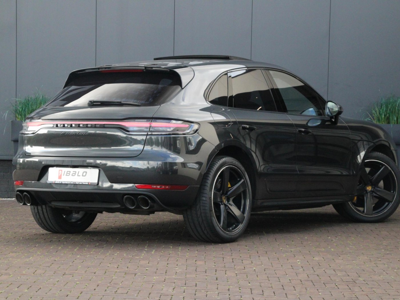 Porsche Macan 2.9 Turbo — foto 2 van 73