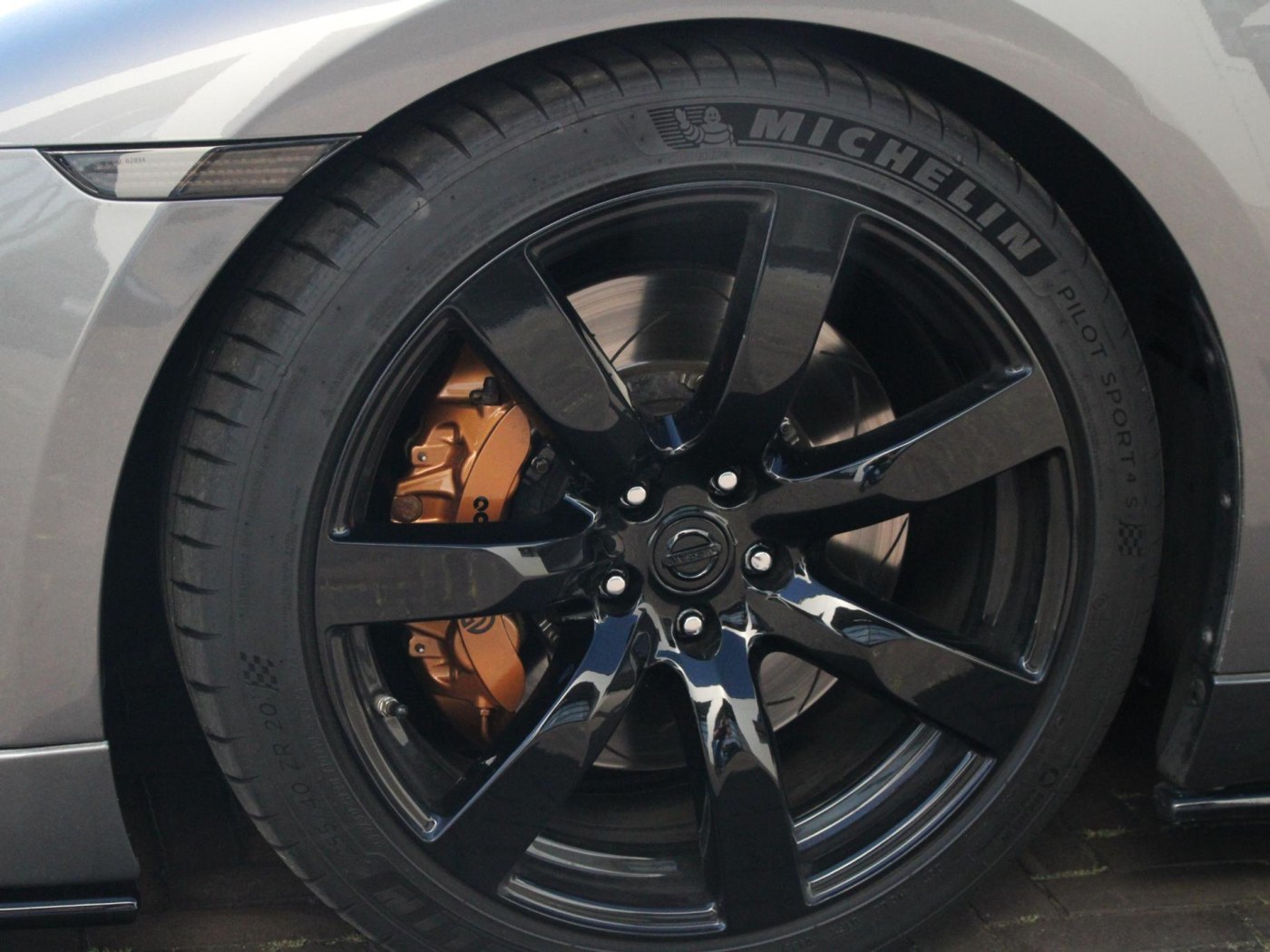 Nissan GT-R 3.8 V6 Premium — foto 14 van 55