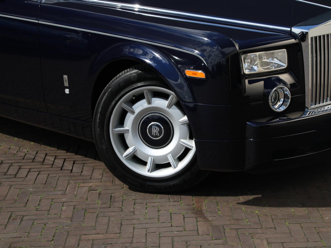 Rolls-Royce Phantom VII 6.75 EWB — foto 10 van 102