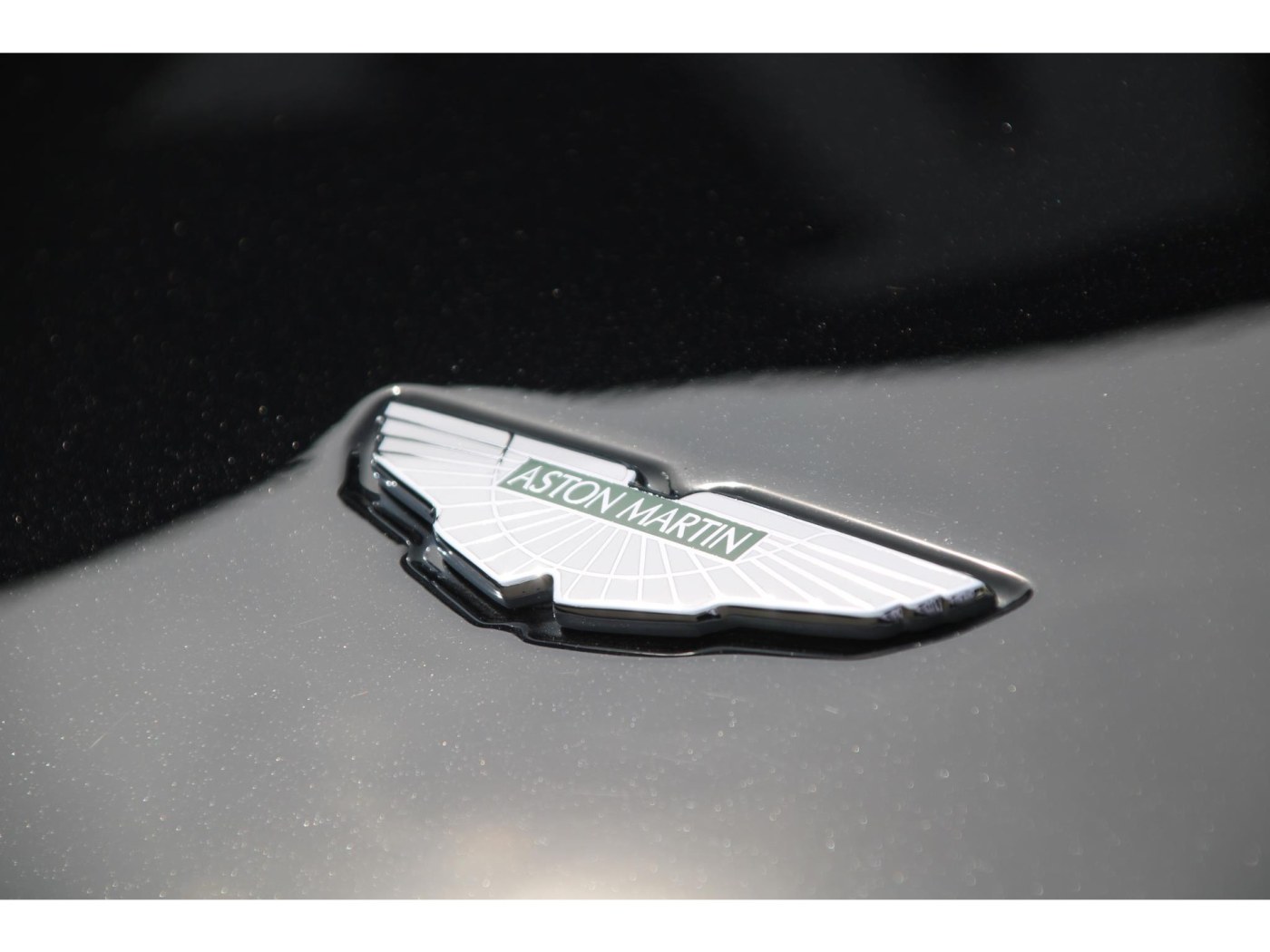 Aston Martin DB9 V12 Touchtronic — foto 15 van 39