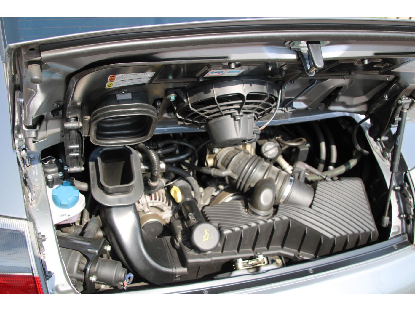 Porsche 911 3.6 Carrera (996) 320pk | Youngtimer | Volledige historie | GT3 velgen — foto 28 van 36