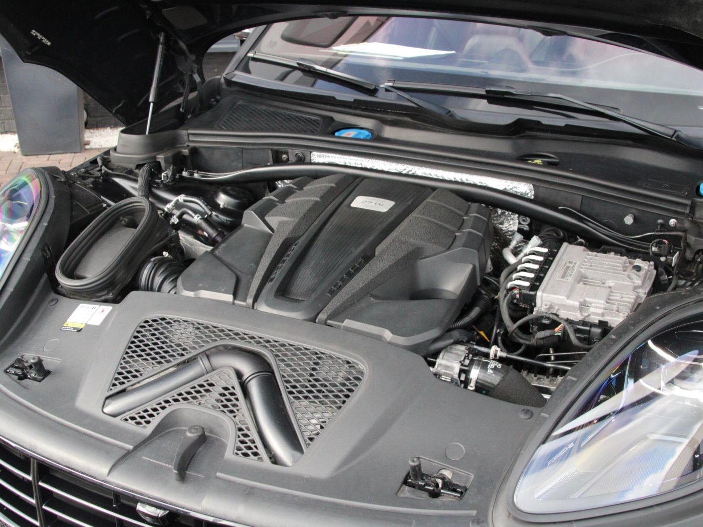Porsche Macan 2.9 Turbo — foto 9 van 73