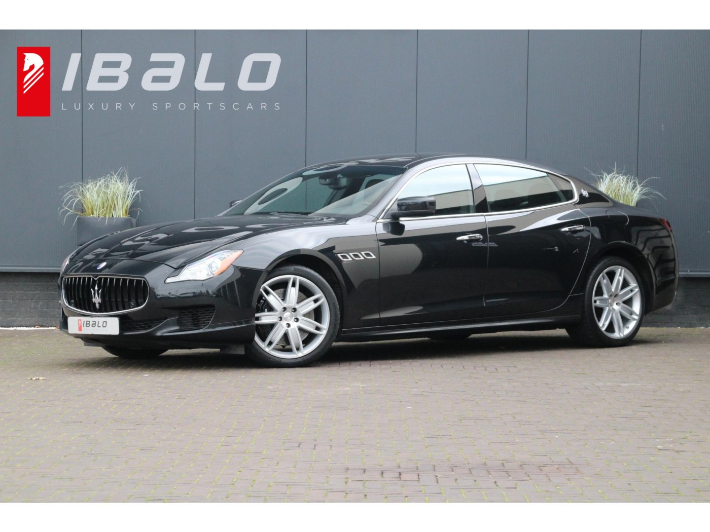 Maserati Quattroporte 3.8 V8 GTS | 530pk Ferrari-motor | Carplay | — foto 1 van 48