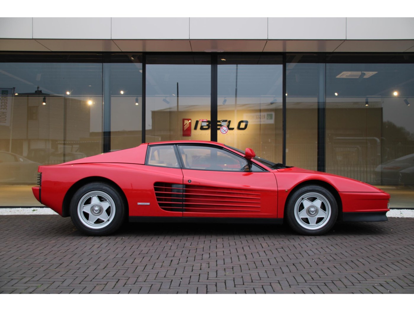 Ferrari Testarossa — foto 7 van 29