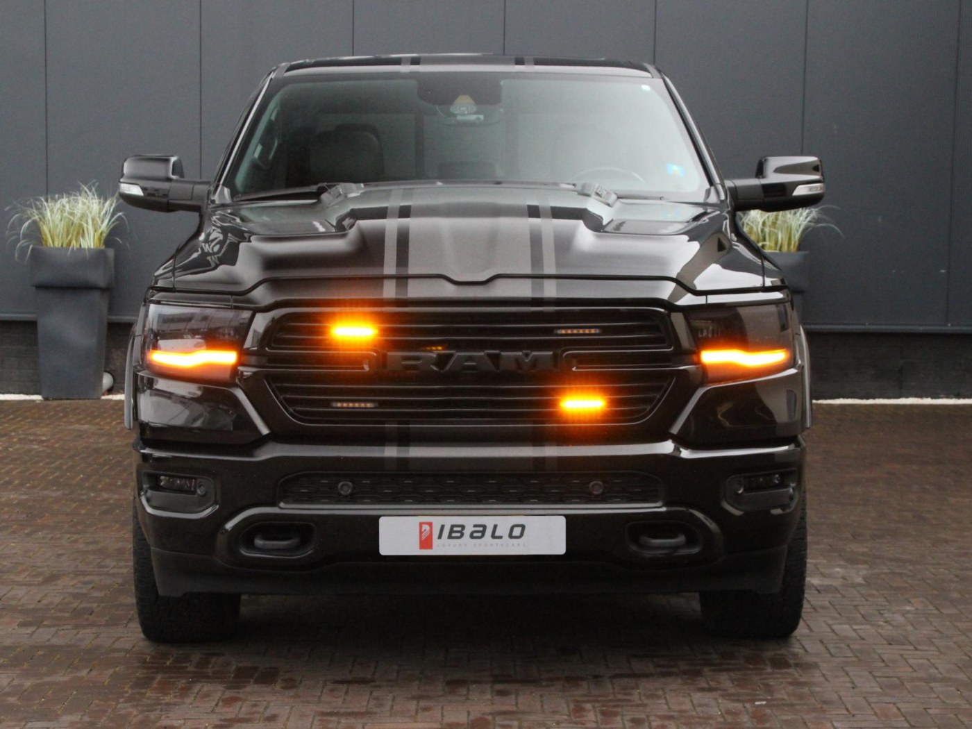 Dodge Ram 1500 5.7 V8 4x4 Crew Cab Laramie G/T — foto 20 van 56