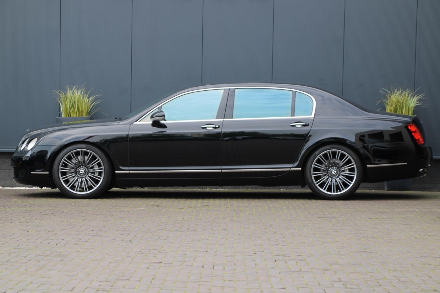 Bentley Continental Flying Spur W12 560pk — foto 7 van 44