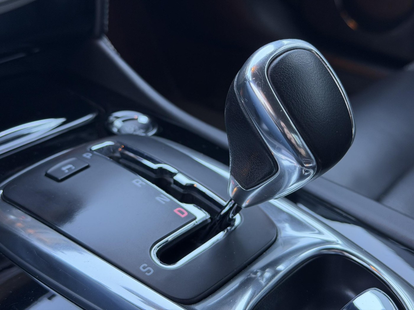 Jaguar XKR-S 4.2 V8 Coupé — foto 65 van 71