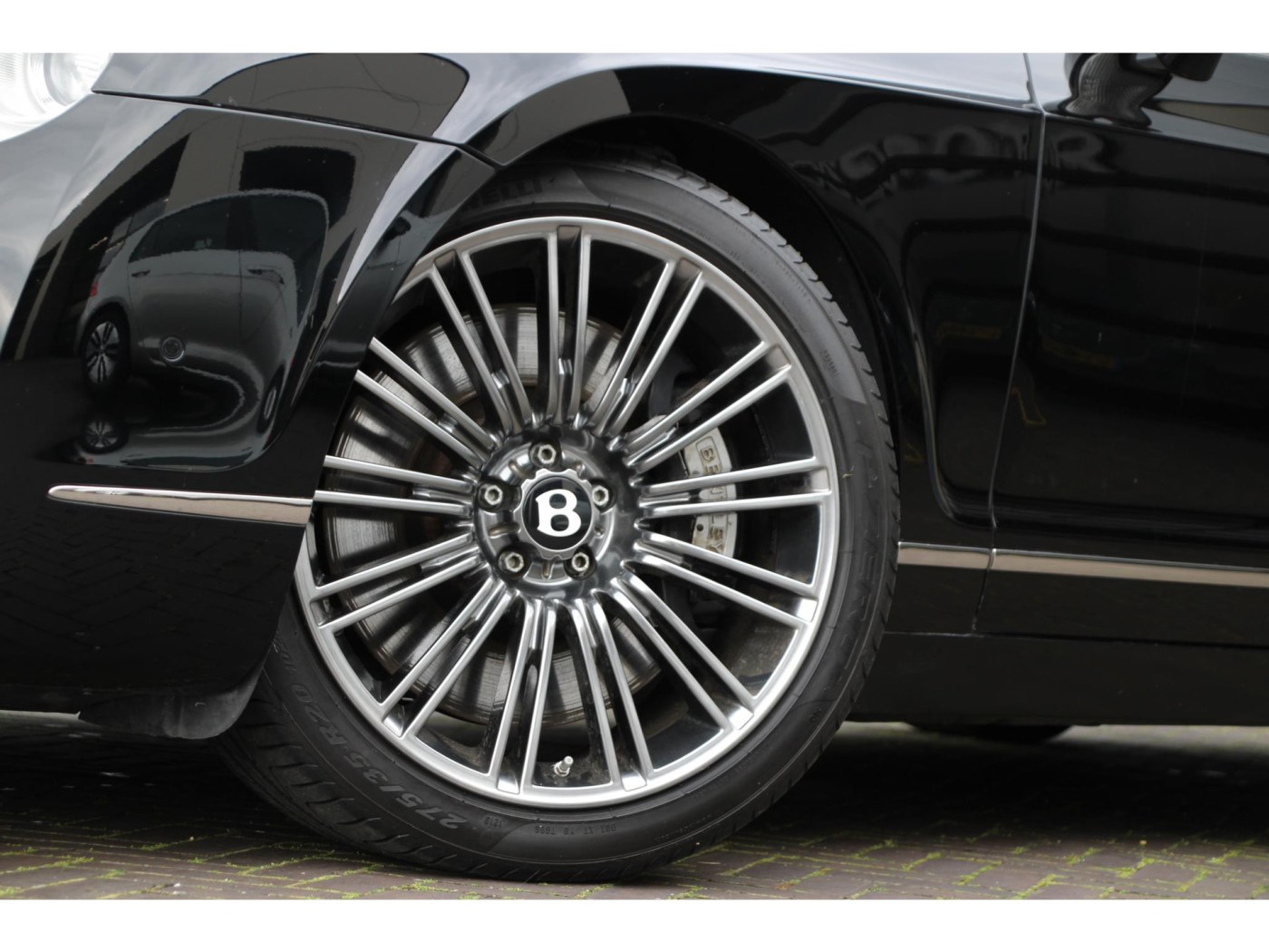 Bentley Continental Flying Spur W12 560pk — foto 6 van 44