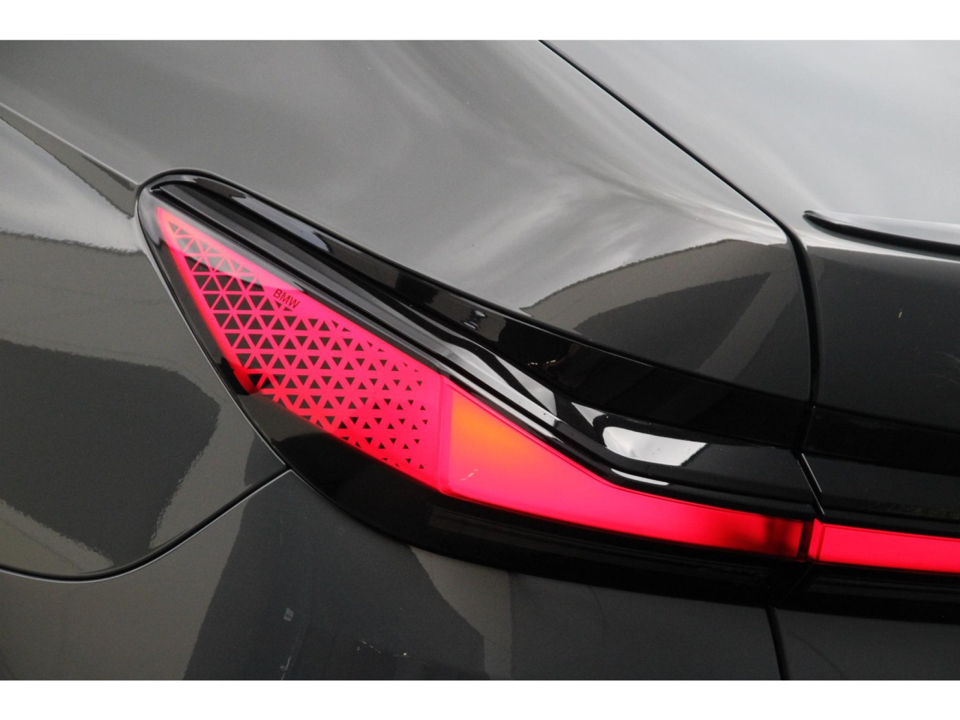 BMW 7-serie M760e xDrive M-Sport Pro — foto 6 van 34