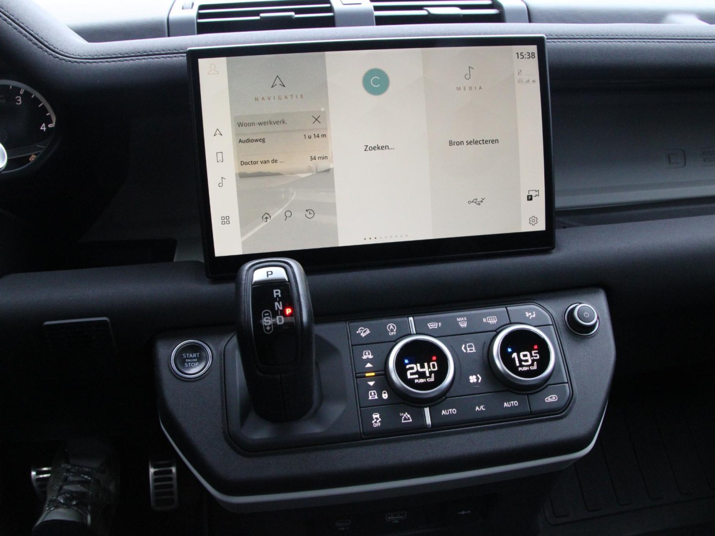 Land Rover Defender 3.0 D250 110 MHEV X-Dynamic HSE — foto 27 van 38