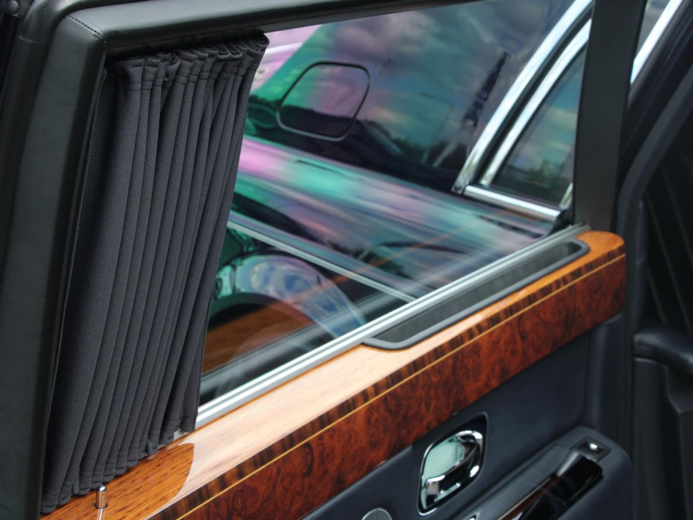 Rolls-Royce Phantom VII 6.75 EWB — foto 9 van 102