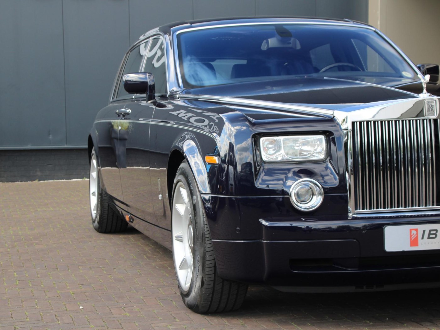 Rolls-Royce Phantom VII 6.75 EWB — foto 53 van 102