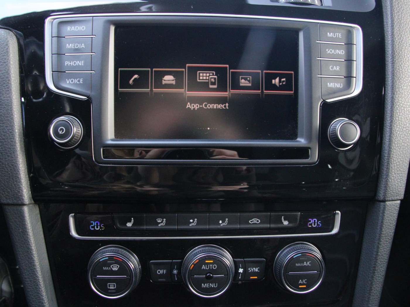Volkswagen Golf 2.0 TSI R 4Motion | R512 Licht Blau | Dynaudio | — foto 13 van 35