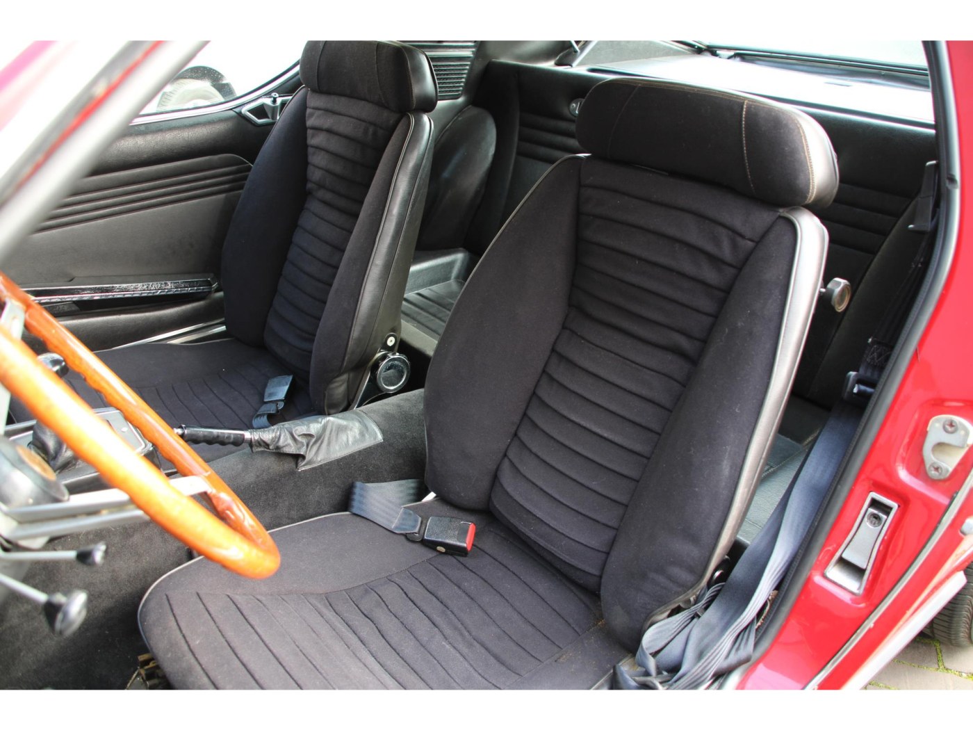 Alfa Romeo Montreal Coupé 2.6 V8 — foto 4 van 45