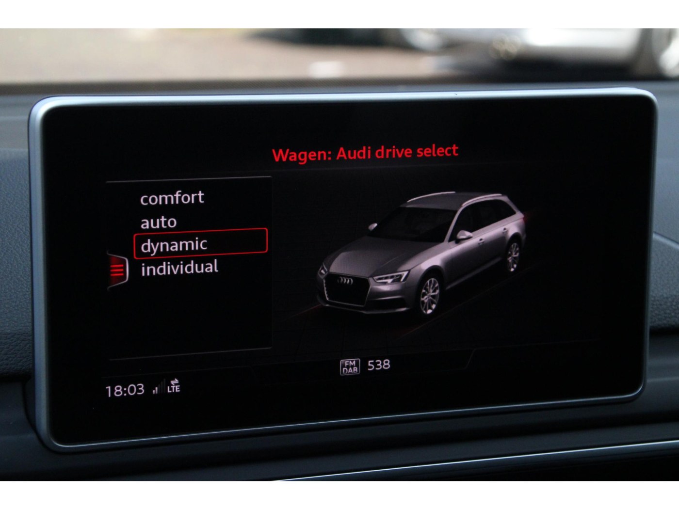 Audi RS4 Avant 2.9 TFSI quattro — foto 32 van 67