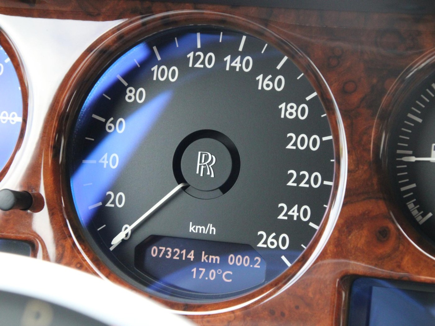 Rolls-Royce Phantom VII 6.75 EWB — foto 92 van 102