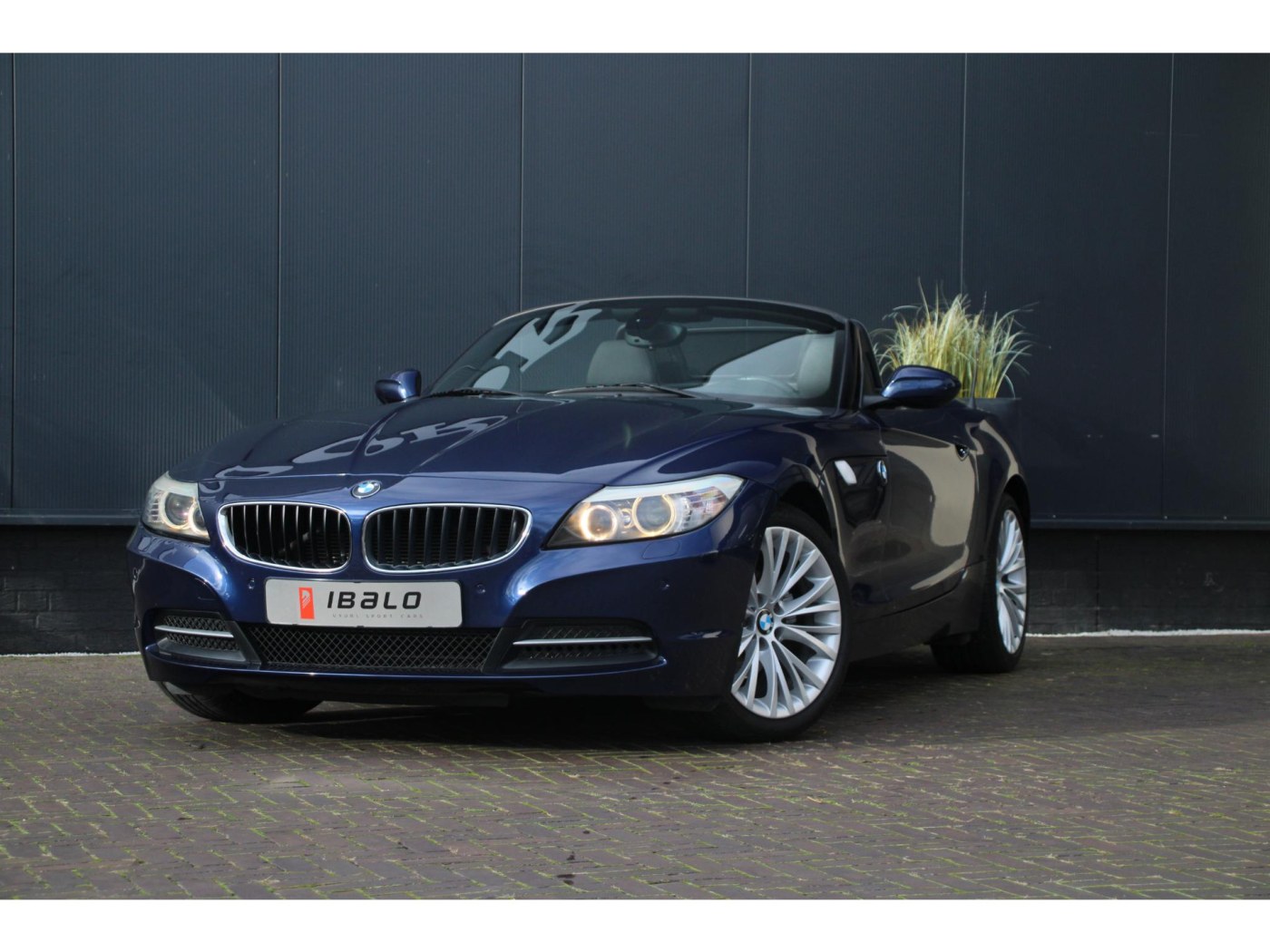 BMW Z4 Roadster sDrive23i | 6-cilinder 204pk | Youngtimer | Zeer luxe | — foto 6 van 35