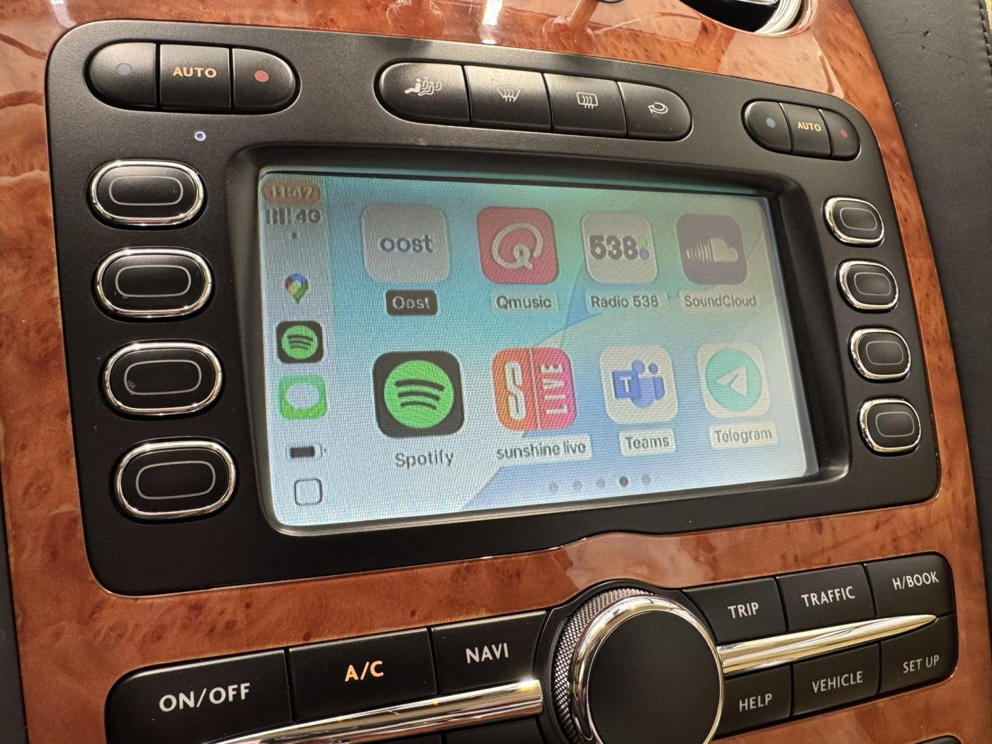 Bentley Continental GTC W12 560pk | Youngtimer | BTW | Nieuwe kap | Carplay — foto 34 van 57