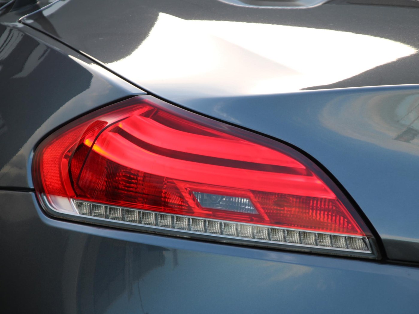 BMW Z4 Roadster sDrive28i High Executive — foto 27 van 34