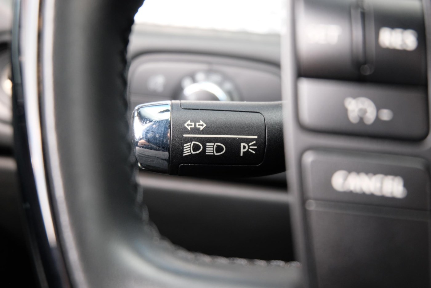 Bentley Continental Flying Spur W12 560pk — foto 28 van 44