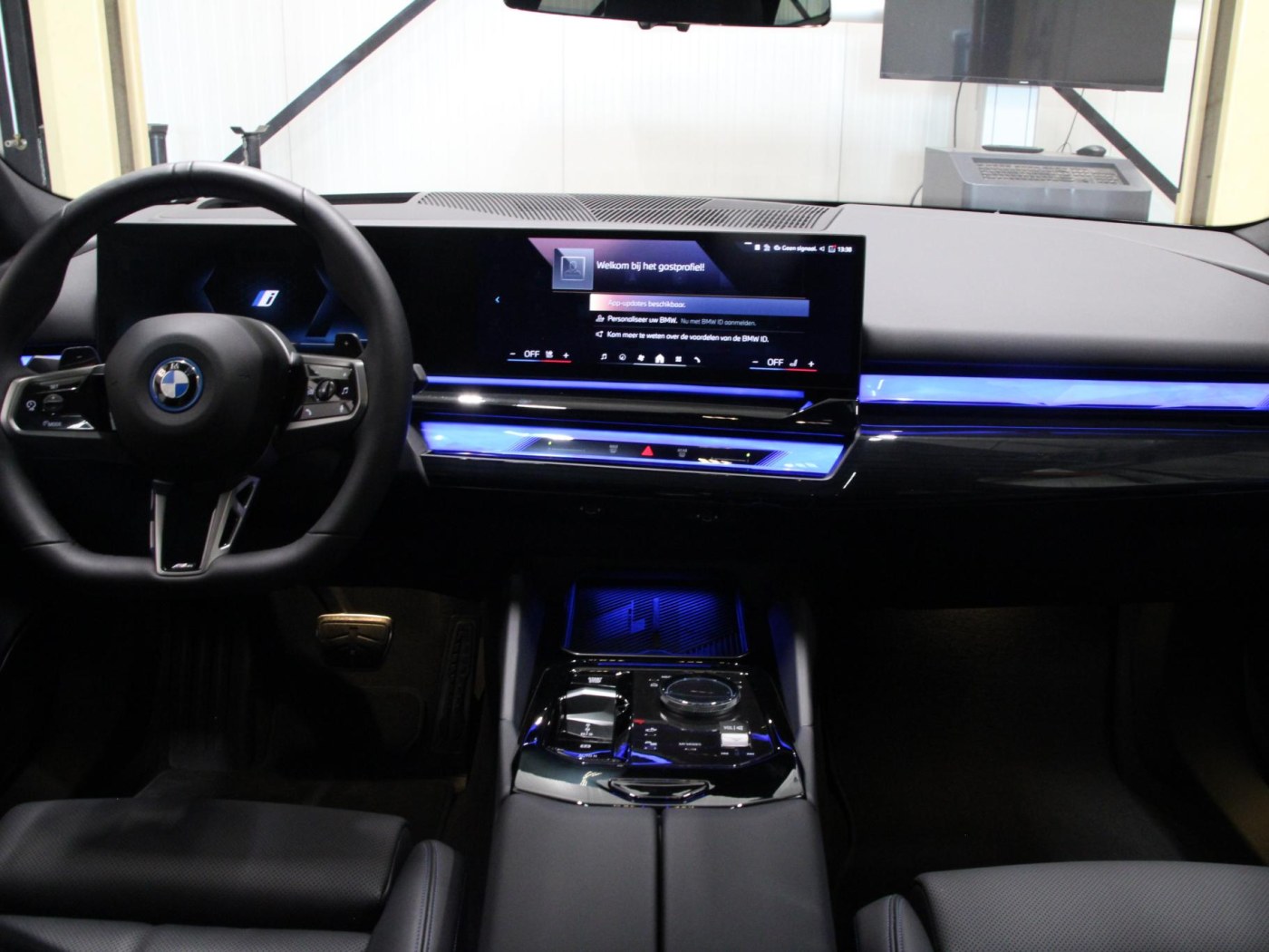 BMW 5-serie Touring 550e xDrive — foto 4 van 53
