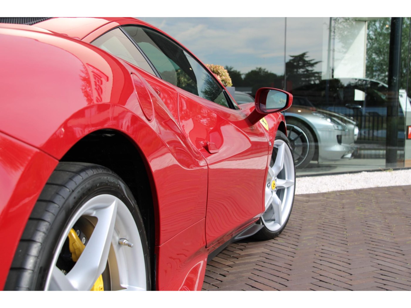 Ferrari F8 Tributo 3.9 V8 - Novitec exhaust - — foto 12 van 42