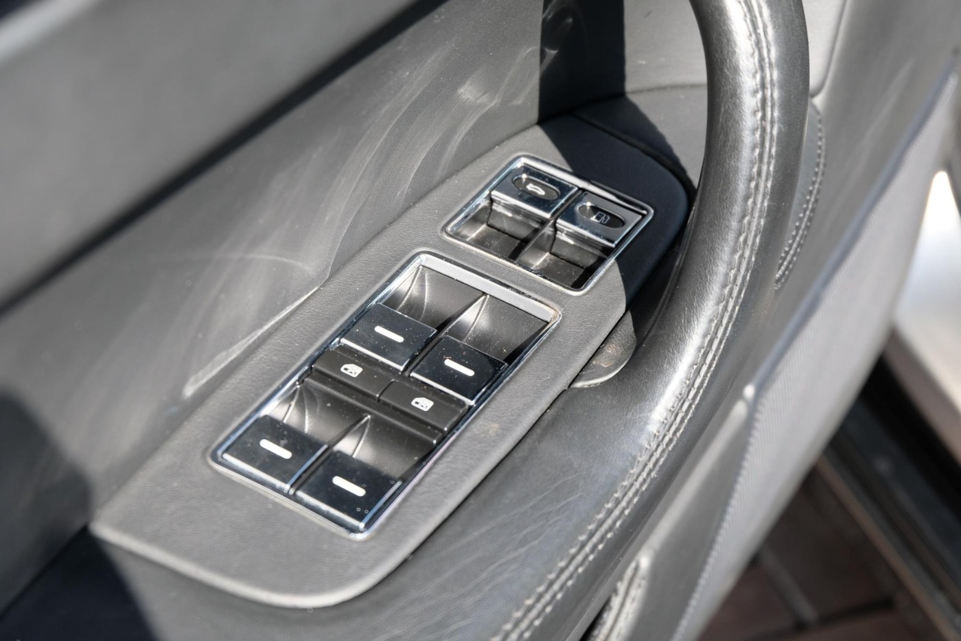 Bentley Continental Flying Spur W12 560pk — foto 27 van 44