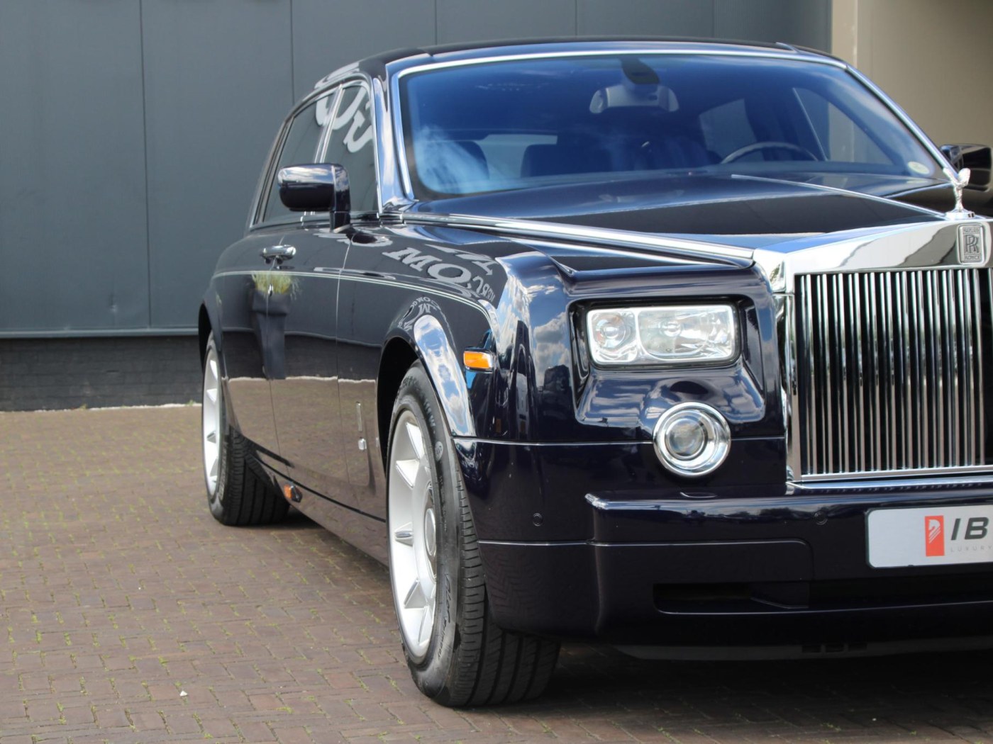 Rolls-Royce Phantom VII 6.75 EWB — foto 53 van 102
