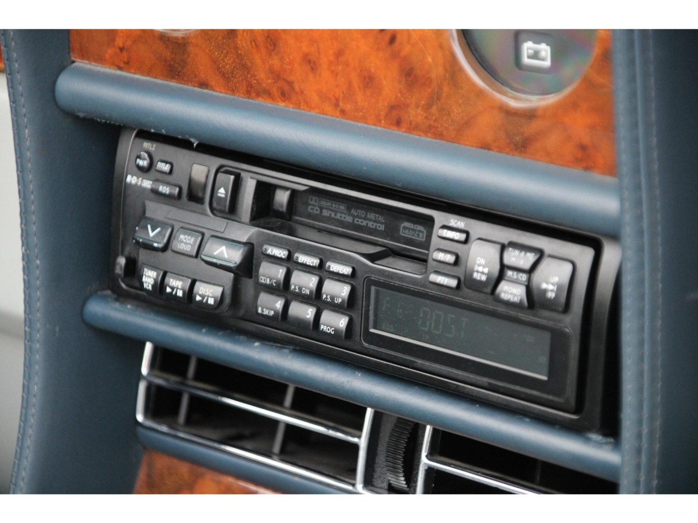 Bentley Azure 6.75 V8 Convertible | 390pk | 750Nm | Youngtimer | Historie | — foto 21 van 44