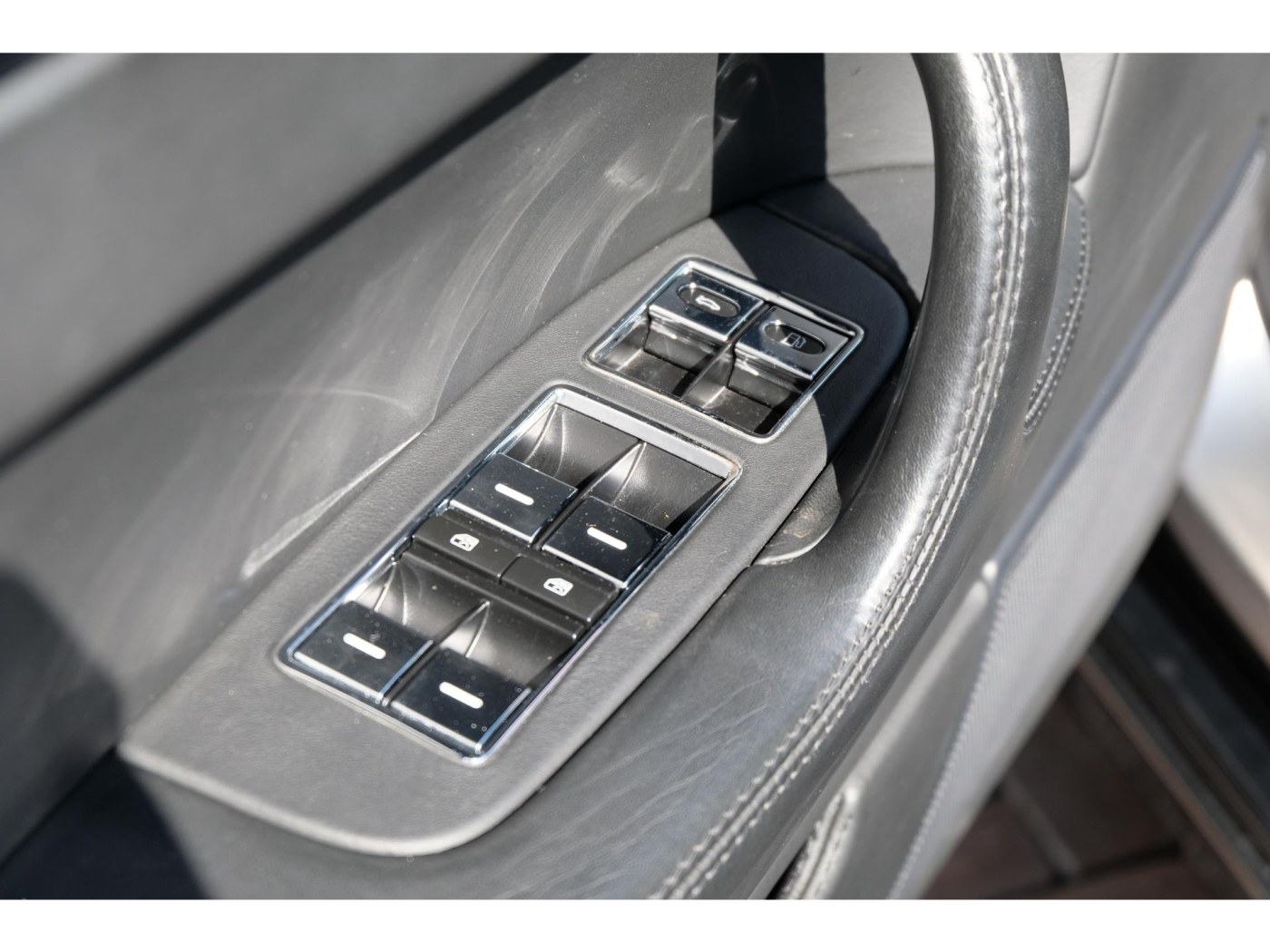 Bentley Continental Flying Spur W12 560pk — foto 27 van 44