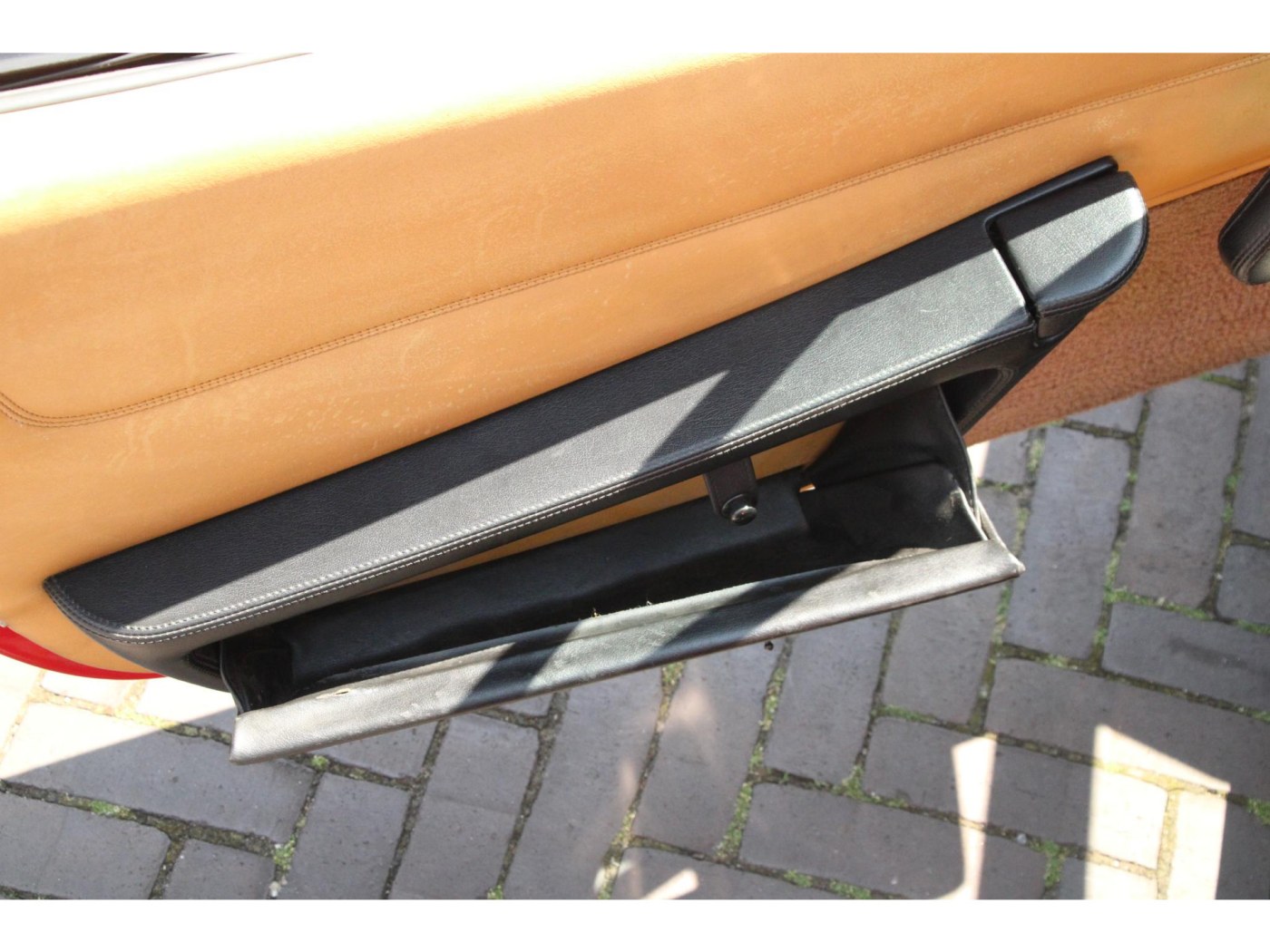 Ferrari 328 GTS | Volledige Ferrari-map | pirelli banden | — foto 44 van 60