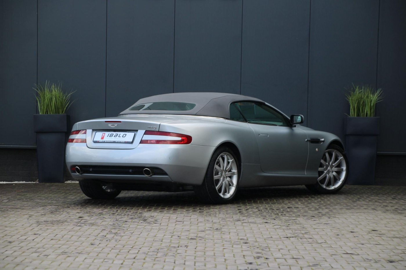 Aston Martin DB9 Volante 5.9 V12 Touchtronic — foto 16 van 33