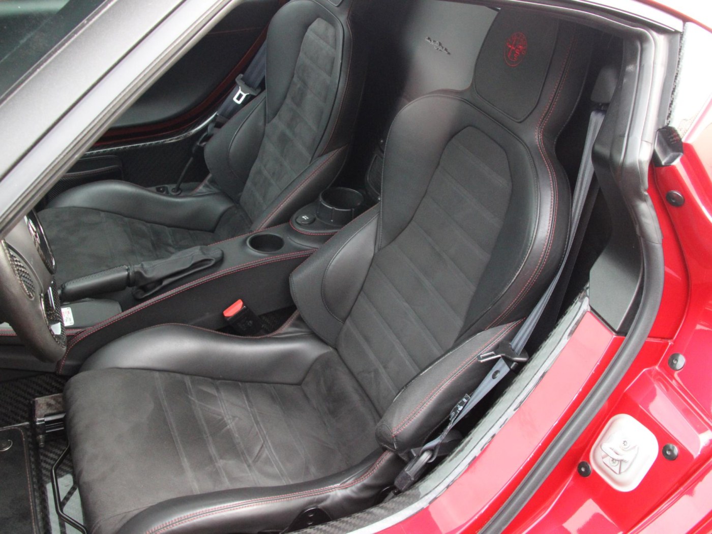 Alfa Romeo 4C TCT Launch Edition — foto 50 van 50