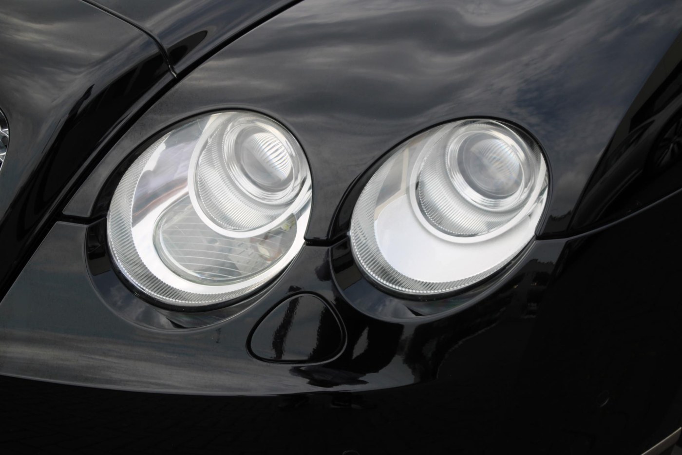Bentley Continental Flying Spur W12 560pk — foto 38 van 44