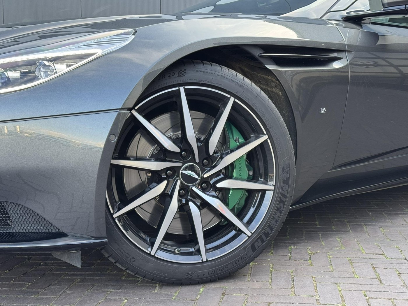 Aston Martin DB11 5.2 V12 | NL-auto | Dealer Onderh | PPF | — foto 13 van 49