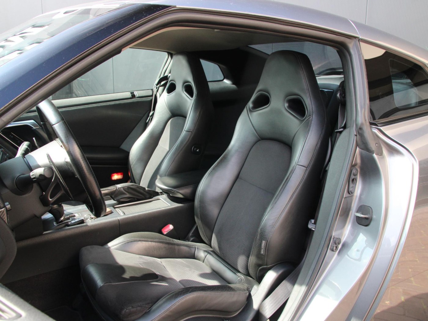 Nissan GT-R 3.8 V6 Premium — foto 3 van 55