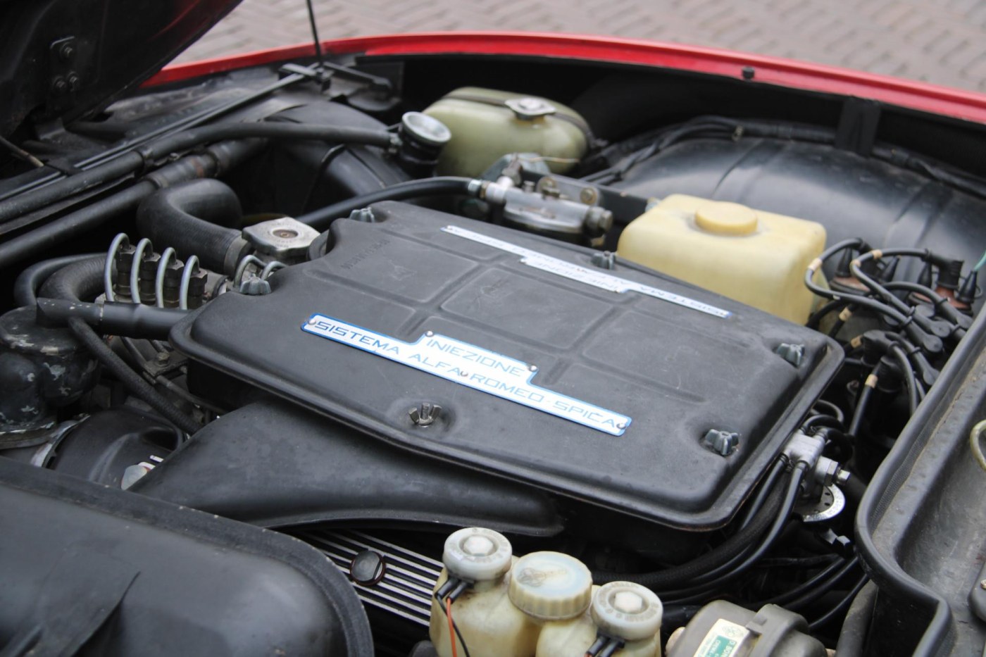 Alfa Romeo Montreal Coupé 2.6 V8 — foto 37 van 45