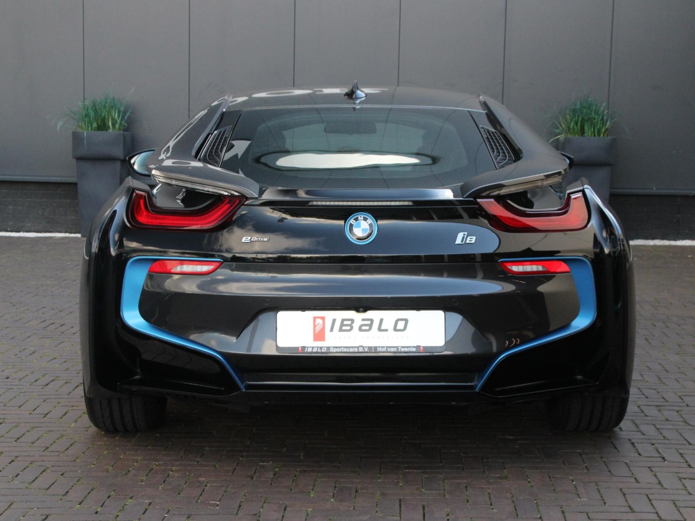 BMW i8 Pure Impulse — foto 19 van 56
